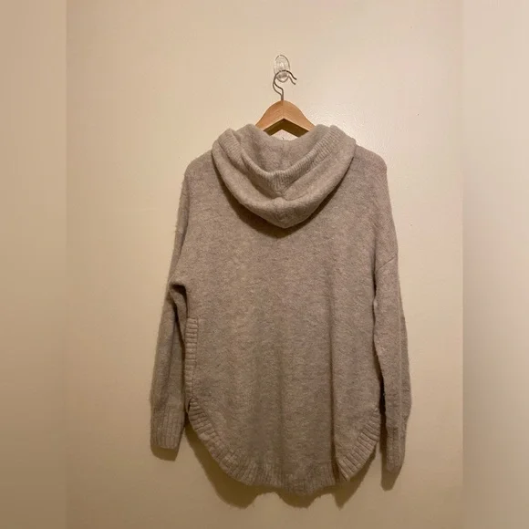 Madewell Wilmington Hoodie Sweater
Taupe . Size S. Style NB371 - Picture 6 of 11